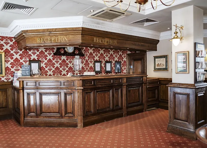 ChamberlainAirport Hotel